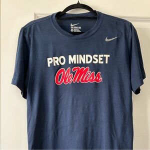 Nike Dry-Fit Ole Miss workout shirt, men’s S